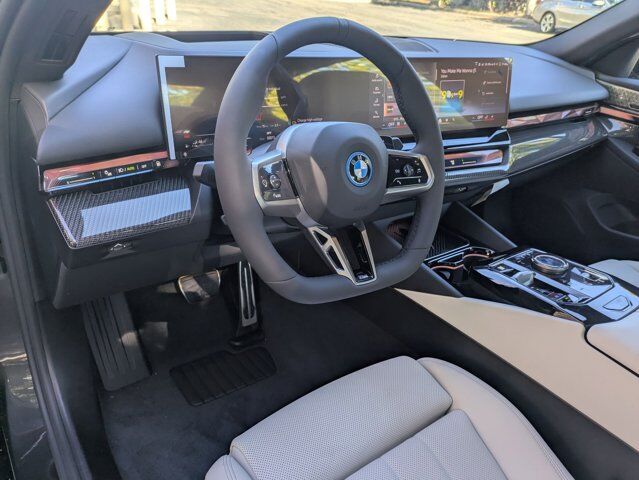 2026 BMW 5 Series 550e xDrive