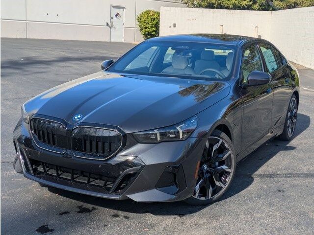 2026 BMW 5 Series 550e xDrive