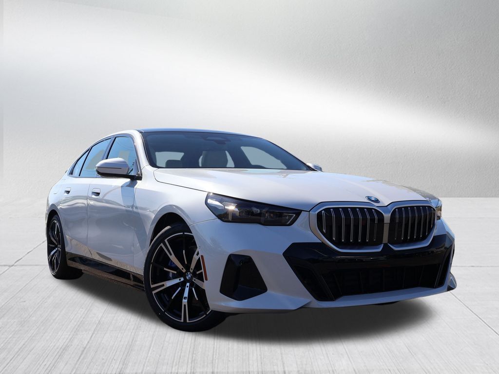 2026 BMW 5 Series 550e xDrive