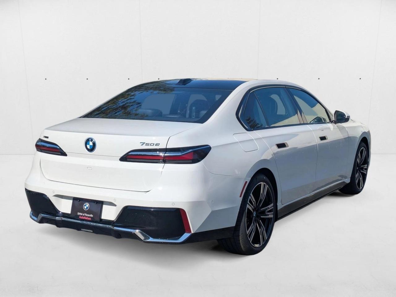 2026 BMW 7 Series 750e xDrive