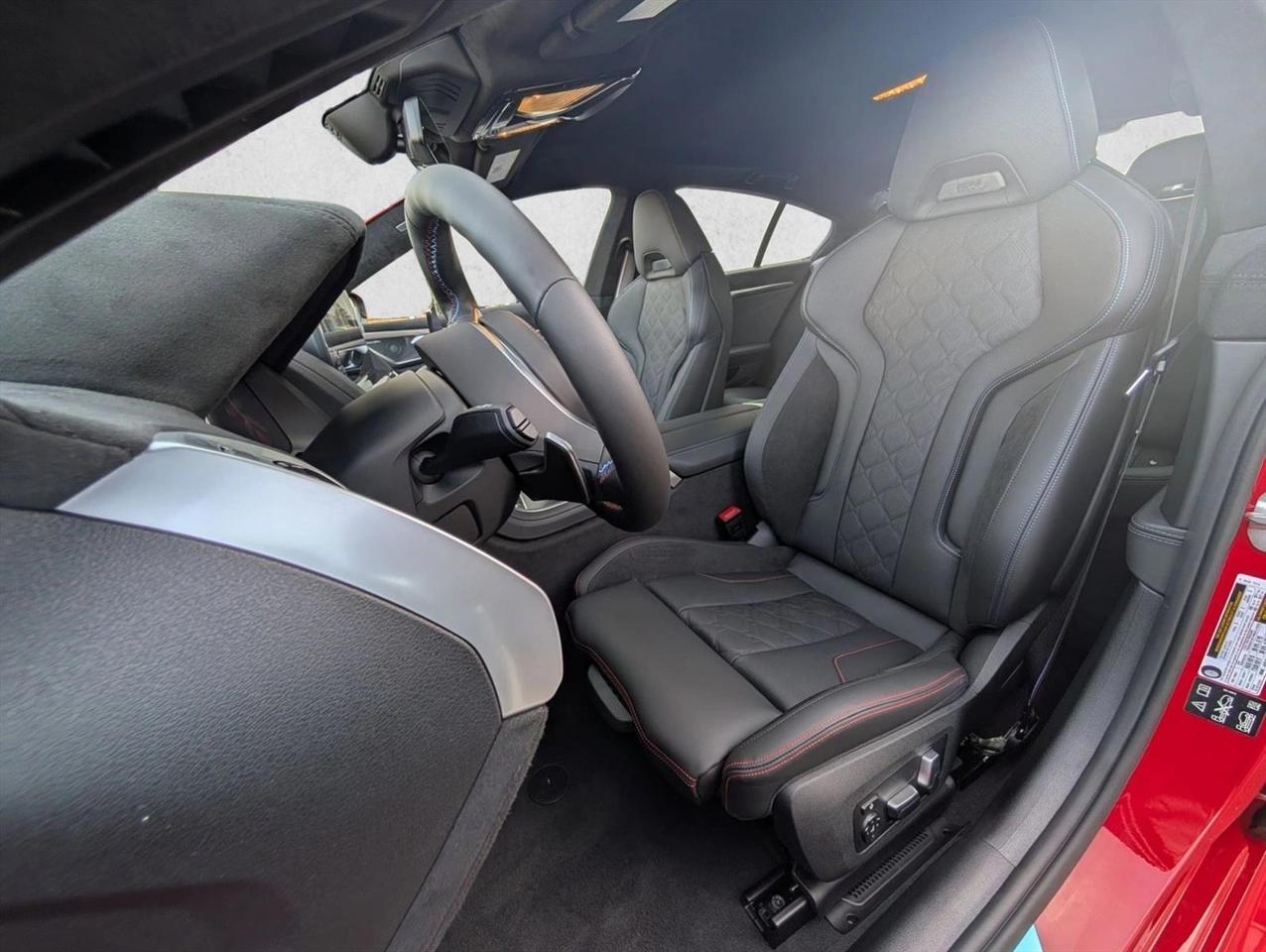 2026 BMW 8 Series M850i