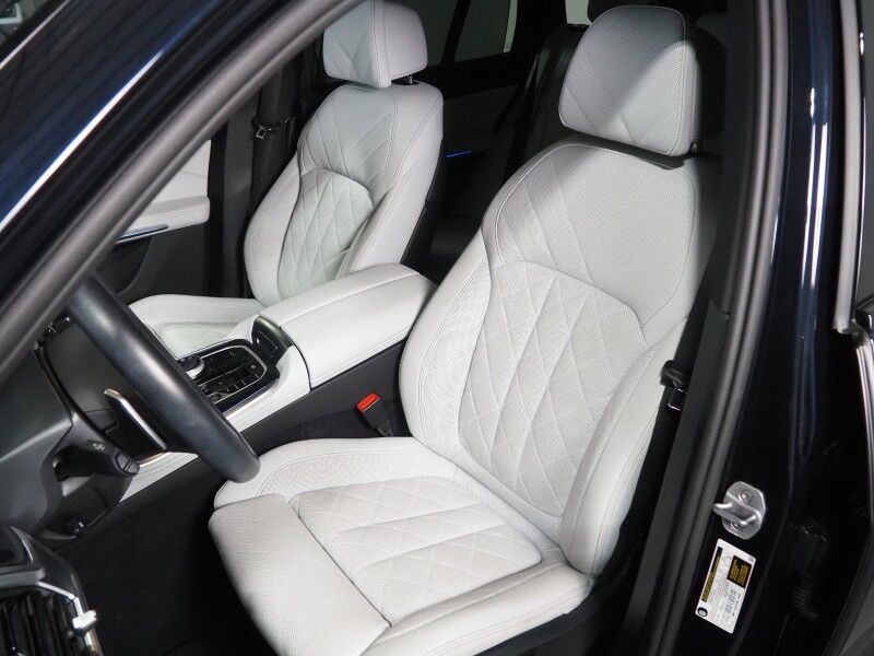 2026 BMW X5 sDrive40i *M SPORT, EXECUTIVE PKG, DRIVING ASSIST PRO, HEADS-UP DISPLAY, NAVIGATION, ADAPTIVE CRUISE, SAFETY ALERTS, 360 CAMERAS, PANO SKY LOUNGE ROOF, CLIMATE/MULTI-CONTOUR SEATS, HEATED STEERING, HARMAN/KARDON, WIRELESS CHARGING Round Rock TX