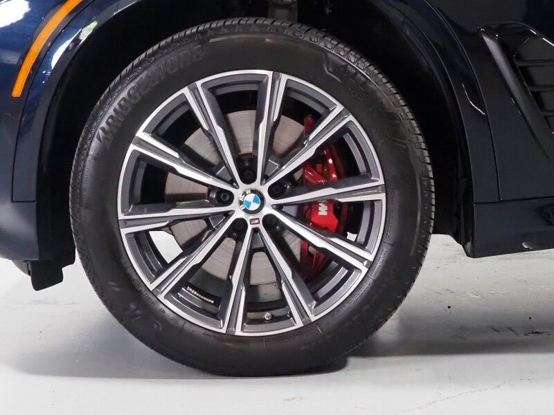 2026 BMW X5 sDrive40i *M SPORT, EXECUTIVE PKG, DRIVING ASSIST PRO, HEADS-UP DISPLAY, NAVIGATION, ADAPTIVE CRUISE, SAFETY ALERTS, 360 CAMERAS, PANO SKY LOUNGE ROOF, CLIMATE/MULTI-CONTOUR SEATS, HEATED STEERING, HARMAN/KARDON, WIRELESS CHARGING Round Rock TX