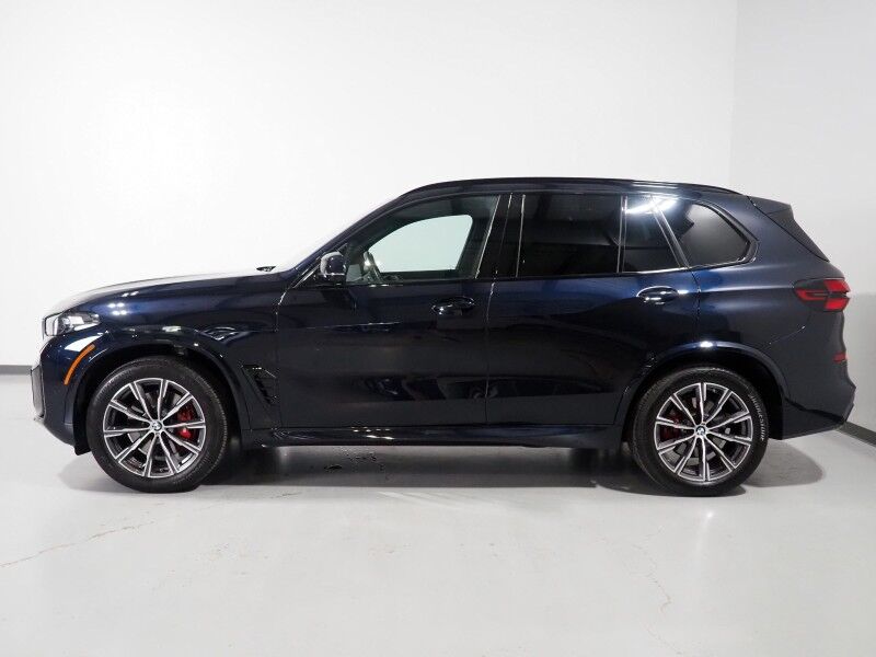 2026 BMW X5 sDrive40i *M SPORT, EXECUTIVE PKG, DRIVING ASSIST PRO, HEADS-UP DISPLAY, NAVIGATION, ADAPTIVE CRUISE, SAFETY ALERTS, 360 CAMERAS, PANO SKY LOUNGE ROOF, CLIMATE/MULTI-CONTOUR SEATS, HEATED STEERING, HARMAN/KARDON, WIRELESS CHARGING Round Rock TX