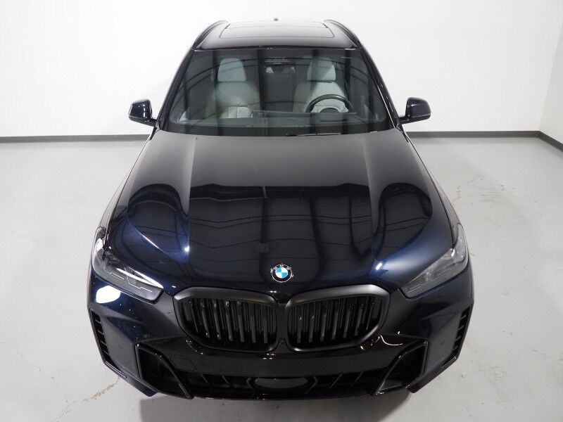 2026 BMW X5 sDrive40i *M SPORT, EXECUTIVE PKG, DRIVING ASSIST PRO, HEADS-UP DISPLAY, NAVIGATION, ADAPTIVE CRUISE, SAFETY ALERTS, 360 CAMERAS, PANO SKY LOUNGE ROOF, CLIMATE/MULTI-CONTOUR SEATS, HEATED STEERING, HARMAN/KARDON, WIRELESS CHARGING Round Rock TX