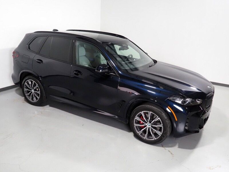 2026 BMW X5 sDrive40i *M SPORT, EXECUTIVE PKG, DRIVING ASSIST PRO, HEADS-UP DISPLAY, NAVIGATION, ADAPTIVE CRUISE, SAFETY ALERTS, 360 CAMERAS, PANO SKY LOUNGE ROOF, CLIMATE/MULTI-CONTOUR SEATS, HEATED STEERING, HARMAN/KARDON, WIRELESS CHARGING Round Rock TX