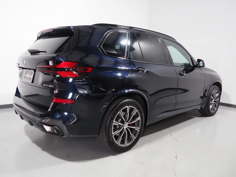 2026 BMW X5 sDrive40i *M SPORT, EXECUTIVE PKG, DRIVING ASSIST PRO, HEADS-UP DISPLAY, NAVIGATION, ADAPTIVE CRUISE, SAFETY ALERTS, 360 CAMERAS, PANO SKY LOUNGE ROOF, CLIMATE/MULTI-CONTOUR SEATS, HEATED STEERING, HARMAN/KARDON, WIRELESS CHARGING Round Rock TX