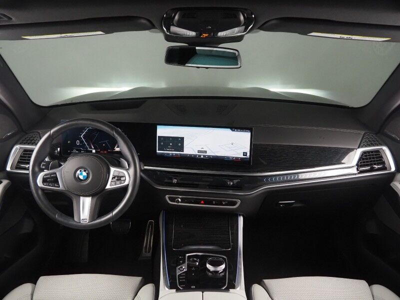 2026 BMW X5 sDrive40i *M SPORT, EXECUTIVE PKG, DRIVING ASSIST PRO, HEADS-UP DISPLAY, NAVIGATION, ADAPTIVE CRUISE, SAFETY ALERTS, 360 CAMERAS, PANO SKY LOUNGE ROOF, CLIMATE/MULTI-CONTOUR SEATS, HEATED STEERING, HARMAN/KARDON, WIRELESS CHARGING