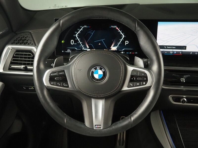 2026 BMW X5 sDrive40i *M SPORT, EXECUTIVE PKG, DRIVING ASSIST PRO, HEADS-UP DISPLAY, NAVIGATION, ADAPTIVE CRUISE, SAFETY ALERTS, 360 CAMERAS, PANO SKY LOUNGE ROOF, CLIMATE/MULTI-CONTOUR SEATS, HEATED STEERING, HARMAN/KARDON, WIRELESS CHARGING Round Rock TX