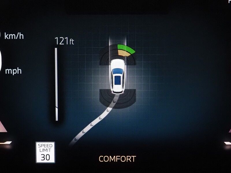 2026 BMW X5 sDrive40i *M SPORT PKG, HEADS-UP DISPLAY, NAVIGATION, LIVE COCKPIT PRO, SAFETY ALERTS, CURVED DISPLAY, 360 CAMERAS, PANORAMA MOONROOF, CLIMATE/MULTI-CONTOUR SEATS, HEATED STEERING, HARMAN/KARDON, WIRELESS CHARGING Round Rock TX