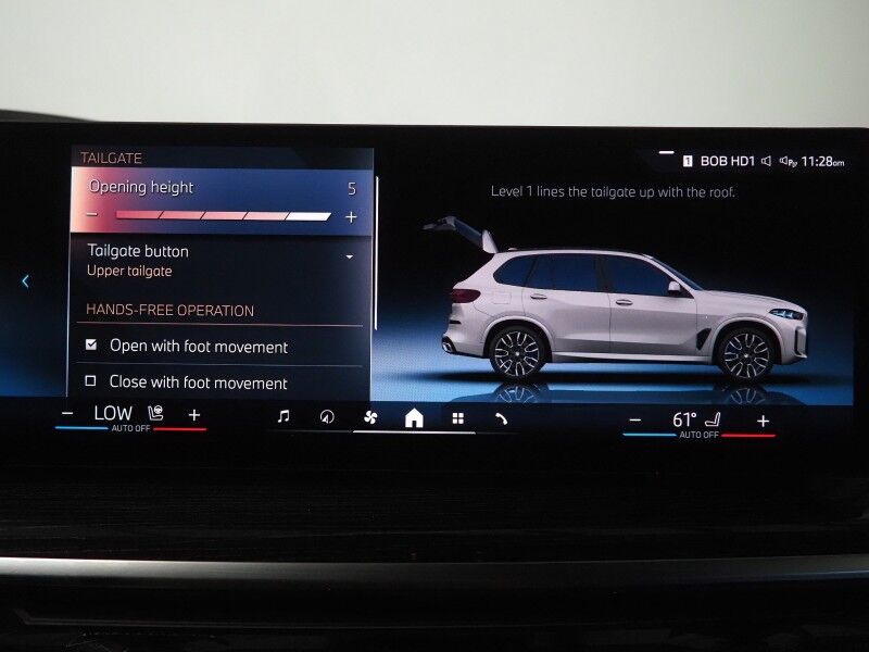 2026 BMW X5 sDrive40i *M SPORT PKG, HEADS-UP DISPLAY, NAVIGATION, LIVE COCKPIT PRO, SAFETY ALERTS, CURVED DISPLAY, 360 CAMERAS, PANORAMA MOONROOF, CLIMATE/MULTI-CONTOUR SEATS, HEATED STEERING, HARMAN/KARDON, WIRELESS CHARGING Round Rock TX