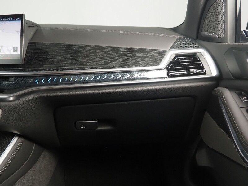 2026 BMW X5 sDrive40i *M SPORT PKG, HEADS-UP DISPLAY, NAVIGATION, LIVE COCKPIT PRO, SAFETY ALERTS, CURVED DISPLAY, 360 CAMERAS, PANORAMA MOONROOF, CLIMATE/MULTI-CONTOUR SEATS, HEATED STEERING, HARMAN/KARDON, WIRELESS CHARGING Round Rock TX