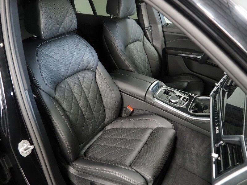 2026 BMW X5 sDrive40i *M SPORT PKG, HEADS-UP DISPLAY, NAVIGATION, LIVE COCKPIT PRO, SAFETY ALERTS, CURVED DISPLAY, 360 CAMERAS, PANORAMA MOONROOF, CLIMATE/MULTI-CONTOUR SEATS, HEATED STEERING, HARMAN/KARDON, WIRELESS CHARGING