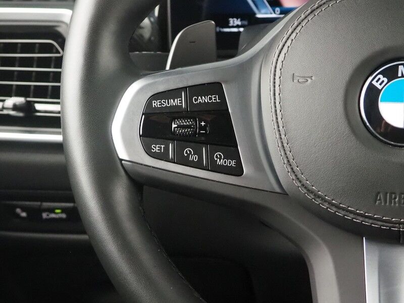 2026 BMW X5 sDrive40i *M SPORT PKG, HEADS-UP DISPLAY, NAVIGATION, LIVE COCKPIT PRO, SAFETY ALERTS, CURVED DISPLAY, 360 CAMERAS, PANORAMA MOONROOF, CLIMATE/MULTI-CONTOUR SEATS, HEATED STEERING, HARMAN/KARDON, WIRELESS CHARGING Round Rock TX