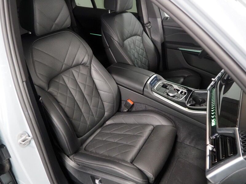 2026 BMW X5 sDrive40i *M SPORT PKG, HEADS-UP DISPLAY, NAVIGATION, LIVE COCKPIT PRO, SAFETY ALERTS, CURVED DISPLAY, 360 CAMERAS, PANORAMA MOONROOF, CLIMATE/MULTI-CONTOUR SEATS, HEATED STEERING, HARMAN/KARDON, WIRELESS CHARGING