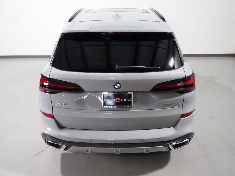 2026 BMW X5 sDrive40i *M SPORT PKG, HEADS-UP DISPLAY, NAVIGATION, LIVE COCKPIT PRO, SAFETY ALERTS, CURVED DISPLAY, 360 CAMERAS, PANORAMA MOONROOF, CLIMATE/MULTI-CONTOUR SEATS, HEATED STEERING, HARMAN/KARDON, WIRELESS CHARGING Round Rock TX