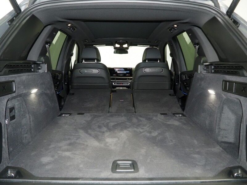 2026 BMW X5 sDrive40i *M SPORT PKG, HEADS-UP DISPLAY, NAVIGATION, LIVE COCKPIT PRO, SAFETY ALERTS, CURVED DISPLAY, PANORAMA MOONROOF, CLIMATE/MULTI-CONTOUR SEATS, HEATED STEERING, HARMAN/KARDON, WIRELESS CHARGING Round Rock TX