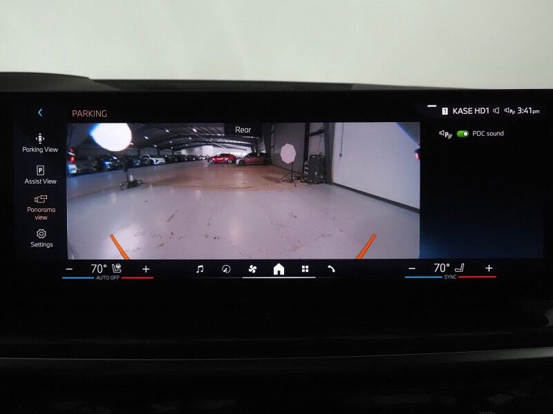 2026 BMW X5 sDrive40i *M SPORT PKG, HEADS-UP DISPLAY, NAVIGATION, LIVE COCKPIT PRO, SAFETY ALERTS, CURVED DISPLAY, PANORAMA MOONROOF, CLIMATE/MULTI-CONTOUR SEATS, HEATED STEERING, HARMAN/KARDON, WIRELESS CHARGING Round Rock TX