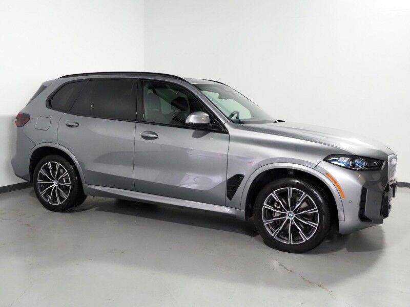 2026 BMW X5 sDrive40i *M SPORT PKG, HEADS-UP DISPLAY, NAVIGATION, LIVE COCKPIT PRO, SAFETY ALERTS, CURVED DISPLAY, PANORAMA MOONROOF, CLIMATE/MULTI-CONTOUR SEATS, HEATED STEERING, HARMAN/KARDON, WIRELESS CHARGING