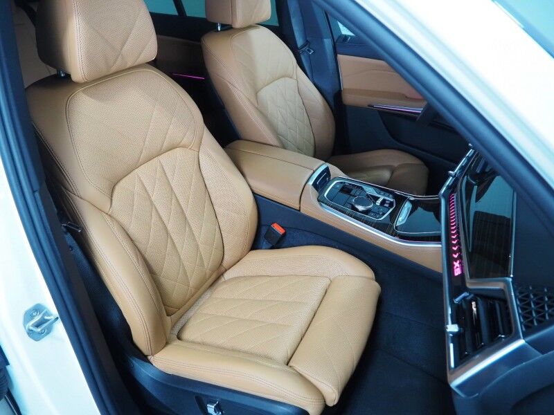 2026 BMW X5 xDrive40i AWD *M SPORT PKG, HEADS-UP DISPLAY, NAVIGATION, LIVE COCKPIT PRO, SAFETY ALERTS, CURVED DISPLAY, 360 CAMERAS, PANORAMA MOONROOF, CLIMATE/MULTI-CONTOUR SEATS, HEATED STEERING, HARMAN/KARDON, WIRELESS CHARGING