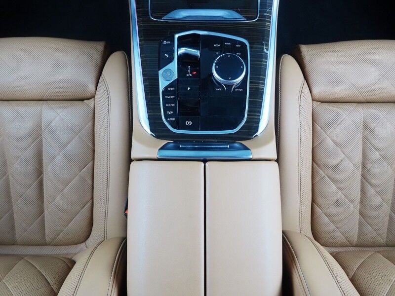 2026 BMW X5 xDrive40i AWD *M SPORT PKG, HEADS-UP DISPLAY, NAVIGATION, LIVE COCKPIT PRO, SAFETY ALERTS, CURVED DISPLAY, 360 CAMERAS, PANORAMA MOONROOF, CLIMATE/MULTI-CONTOUR SEATS, HEATED STEERING, HARMAN/KARDON, WIRELESS CHARGING Round Rock TX