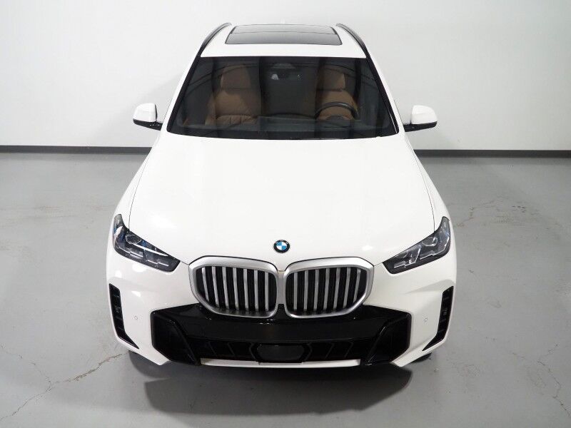 2026 BMW X5 xDrive40i AWD *M SPORT PKG, HEADS-UP DISPLAY, NAVIGATION, LIVE COCKPIT PRO, SAFETY ALERTS, CURVED DISPLAY, 360 CAMERAS, PANORAMA MOONROOF, CLIMATE/MULTI-CONTOUR SEATS, HEATED STEERING, HARMAN/KARDON, WIRELESS CHARGING Round Rock TX