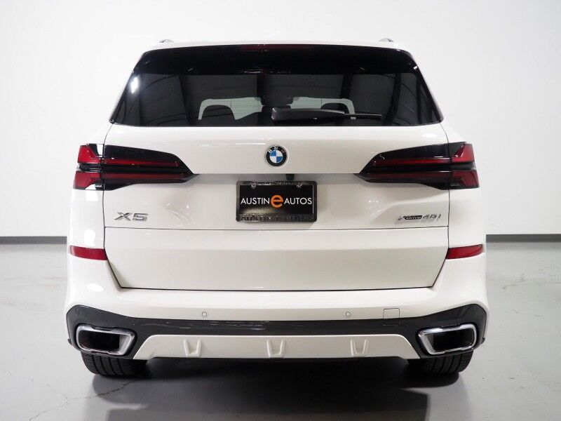 2026 BMW X5 xDrive40i AWD *M SPORT PKG, HEADS-UP DISPLAY, NAVIGATION, LIVE COCKPIT PRO, SAFETY ALERTS, CURVED DISPLAY, 360 CAMERAS, PANORAMA MOONROOF, CLIMATE/MULTI-CONTOUR SEATS, HEATED STEERING, HARMAN/KARDON, WIRELESS CHARGING Round Rock TX