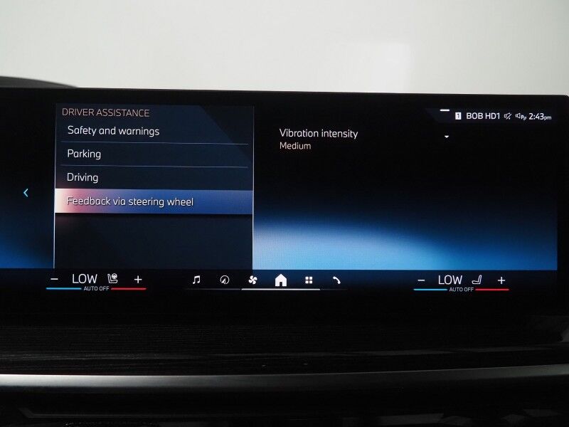2026 BMW X5 xDrive40i AWD *M SPORT PKG, HEADS-UP DISPLAY, NAVIGATION, LIVE COCKPIT PRO, SAFETY ALERTS, CURVED DISPLAY, 360 CAMERAS, PANORAMA MOONROOF, CLIMATE/MULTI-CONTOUR SEATS, HEATED STEERING, HARMAN/KARDON, WIRELESS CHARGING Round Rock TX
