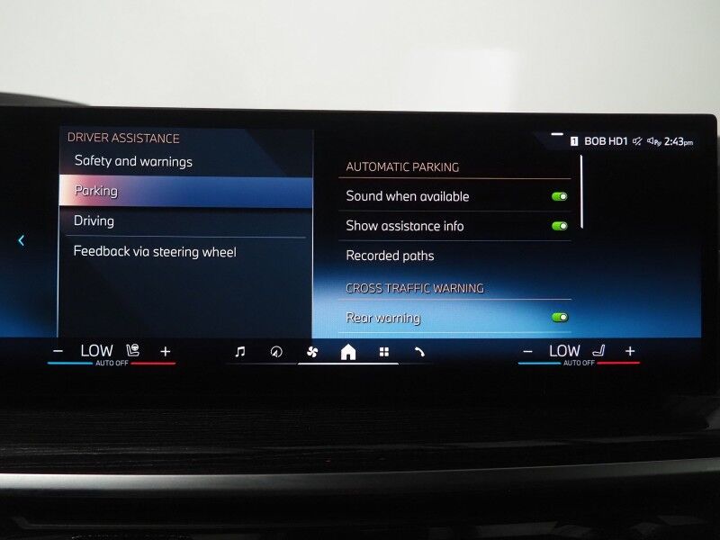 2026 BMW X5 xDrive40i AWD *M SPORT PKG, HEADS-UP DISPLAY, NAVIGATION, LIVE COCKPIT PRO, SAFETY ALERTS, CURVED DISPLAY, 360 CAMERAS, PANORAMA MOONROOF, CLIMATE/MULTI-CONTOUR SEATS, HEATED STEERING, HARMAN/KARDON, WIRELESS CHARGING Round Rock TX