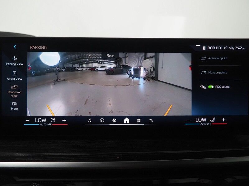 2026 BMW X5 xDrive40i AWD *M SPORT PKG, HEADS-UP DISPLAY, NAVIGATION, LIVE COCKPIT PRO, SAFETY ALERTS, CURVED DISPLAY, 360 CAMERAS, PANORAMA MOONROOF, CLIMATE/MULTI-CONTOUR SEATS, HEATED STEERING, HARMAN/KARDON, WIRELESS CHARGING Round Rock TX