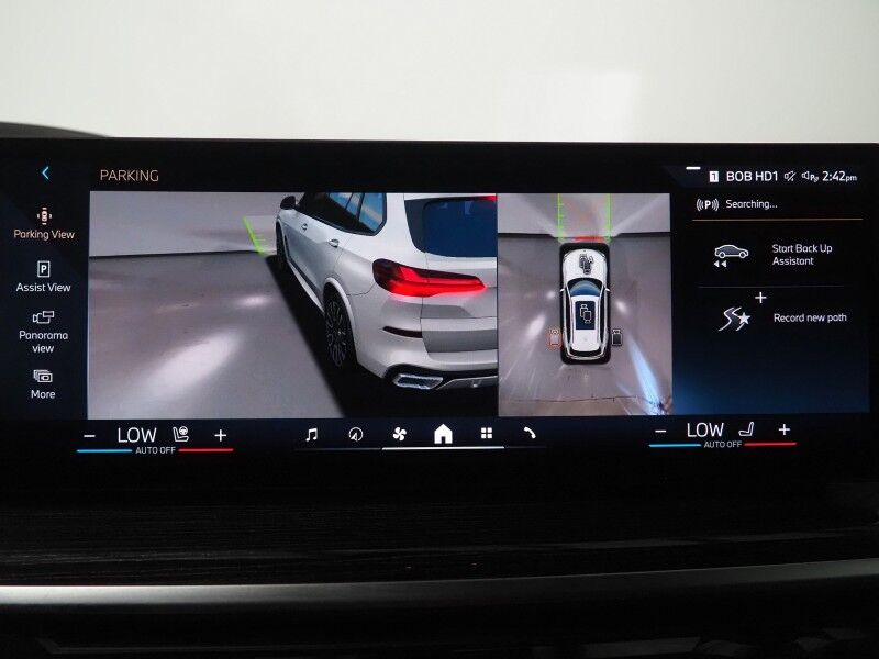 2026 BMW X5 xDrive40i AWD *M SPORT PKG, HEADS-UP DISPLAY, NAVIGATION, LIVE COCKPIT PRO, SAFETY ALERTS, CURVED DISPLAY, 360 CAMERAS, PANORAMA MOONROOF, CLIMATE/MULTI-CONTOUR SEATS, HEATED STEERING, HARMAN/KARDON, WIRELESS CHARGING Round Rock TX