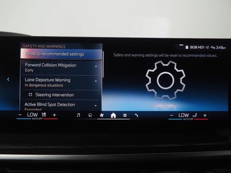2026 BMW X5 xDrive40i AWD *M SPORT PKG, HEADS-UP DISPLAY, NAVIGATION, LIVE COCKPIT PRO, SAFETY ALERTS, CURVED DISPLAY, 360 CAMERAS, PANORAMA MOONROOF, CLIMATE/MULTI-CONTOUR SEATS, HEATED STEERING, HARMAN/KARDON, WIRELESS CHARGING Round Rock TX
