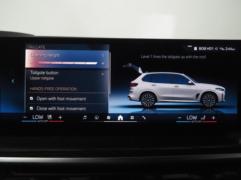 2026 BMW X5 xDrive40i AWD *M SPORT PKG, HEADS-UP DISPLAY, NAVIGATION, LIVE COCKPIT PRO, SAFETY ALERTS, CURVED DISPLAY, 360 CAMERAS, PANORAMA MOONROOF, CLIMATE/MULTI-CONTOUR SEATS, HEATED STEERING, HARMAN/KARDON, WIRELESS CHARGING Round Rock TX