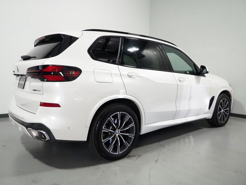 2026 BMW X5 xDrive40i AWD *M SPORT PKG, HEADS-UP DISPLAY, NAVIGATION, LIVE COCKPIT PRO, SAFETY ALERTS, CURVED DISPLAY, 360 CAMERAS, PANORAMA MOONROOF, CLIMATE/MULTI-CONTOUR SEATS, HEATED STEERING, HARMAN/KARDON, WIRELESS CHARGING Round Rock TX