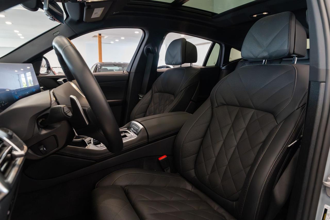 2026 BMW X6 xDrive40i Gladstone OR