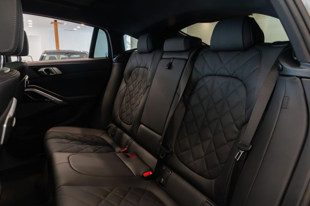 2026 BMW X6 xDrive40i Gladstone OR
