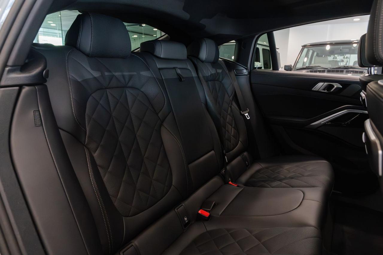 2026 BMW X6 xDrive40i Gladstone OR