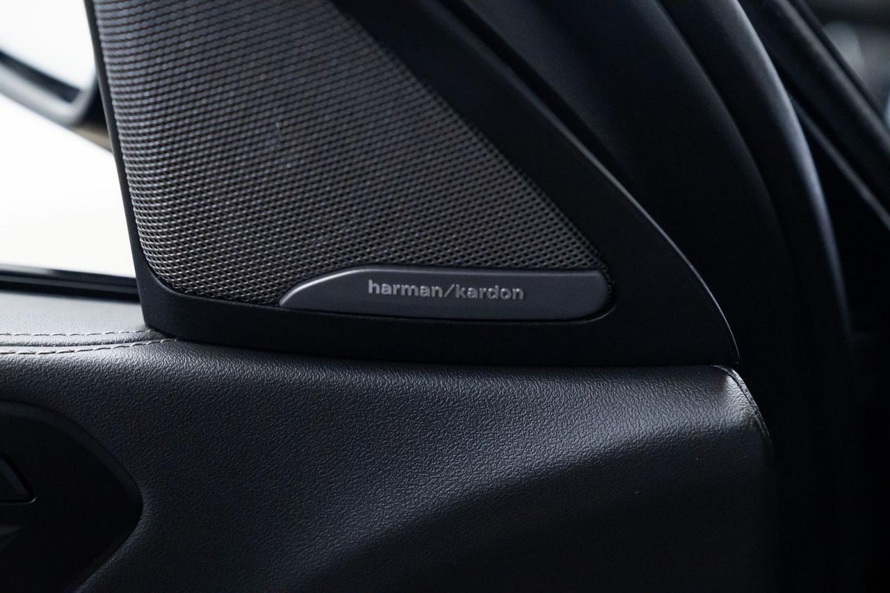 2026 BMW X6 xDrive40i Ventilated Seats Harman Kardon Sound Portland OR