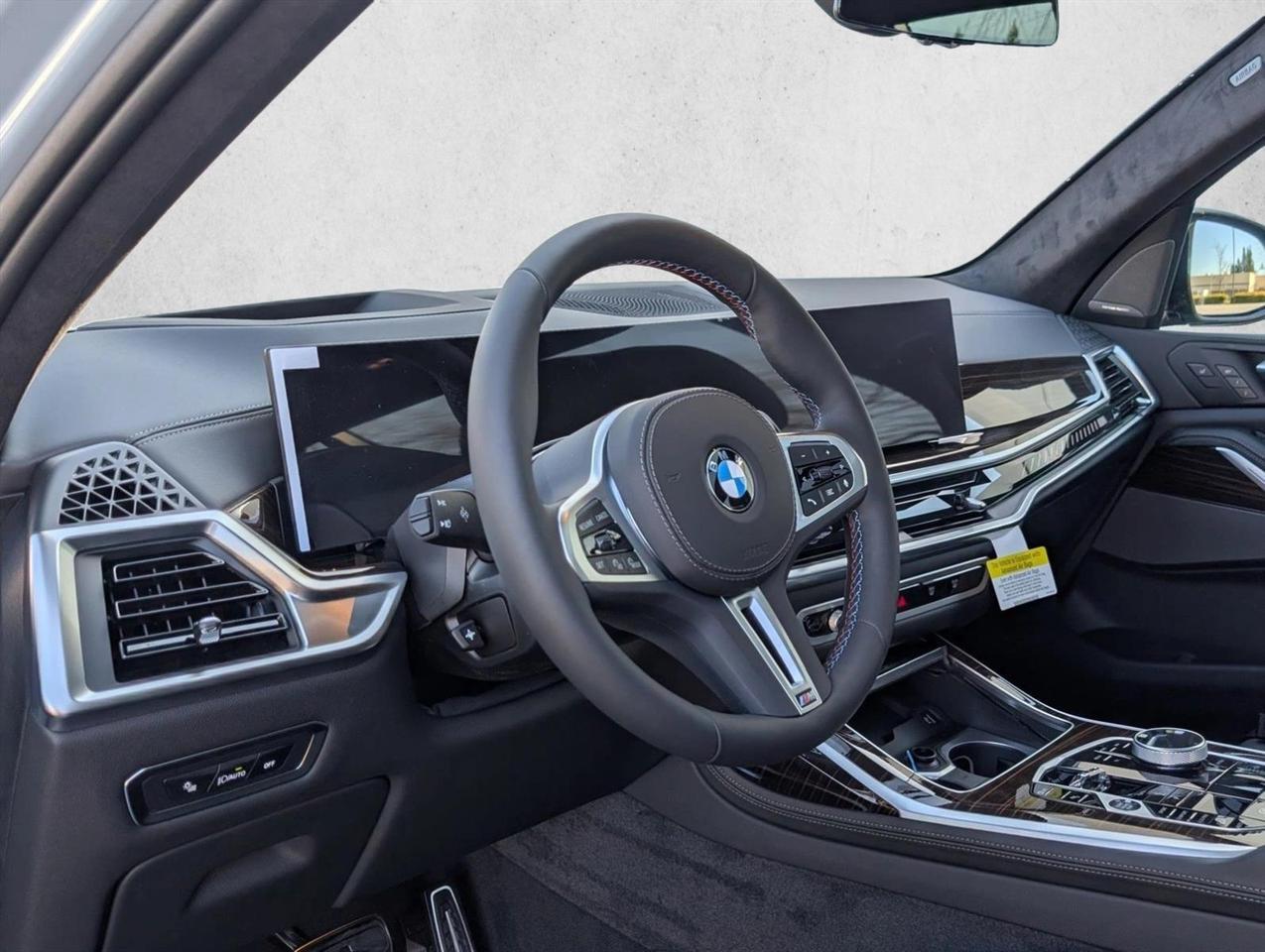2026 BMW X7 M60i