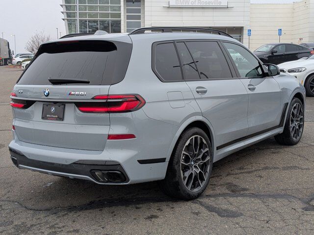 2026 BMW X7 M60i