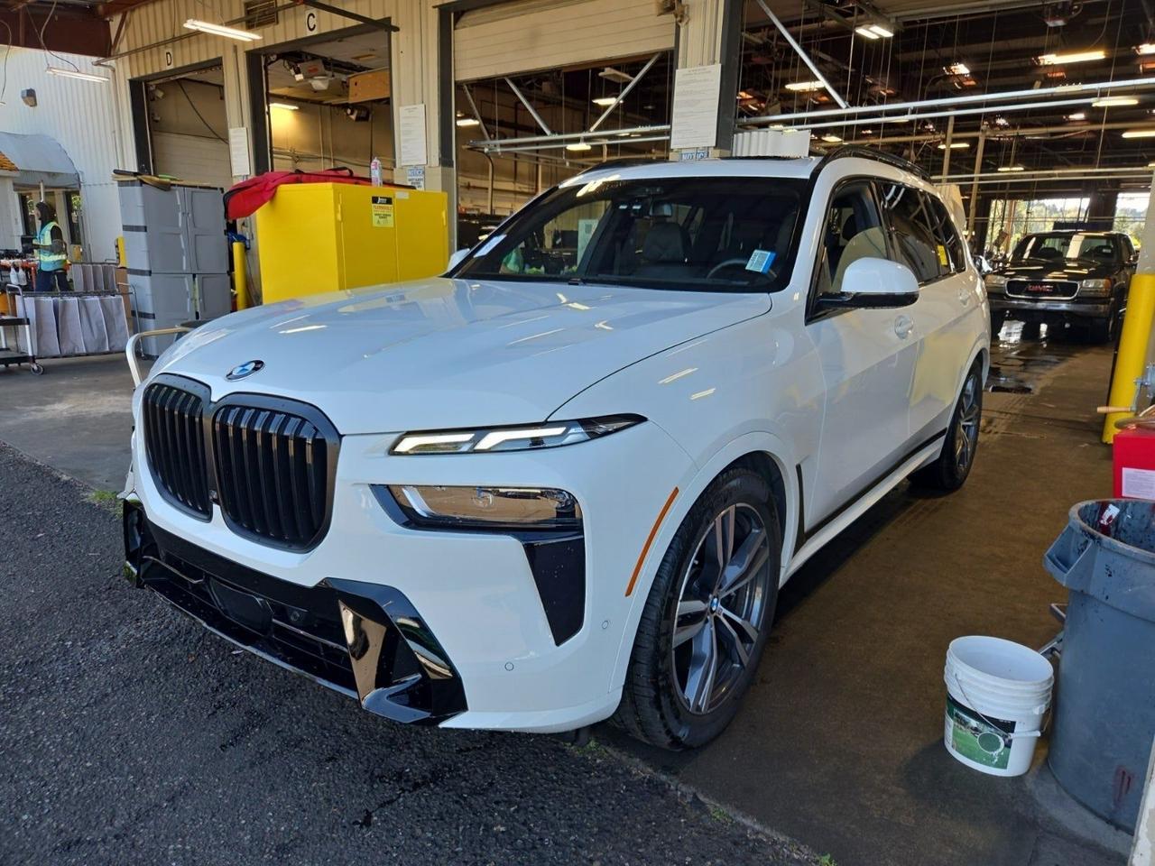 2026 BMW X7 xDrive40i Adaptive Cruise Ventilated Seats Portland OR