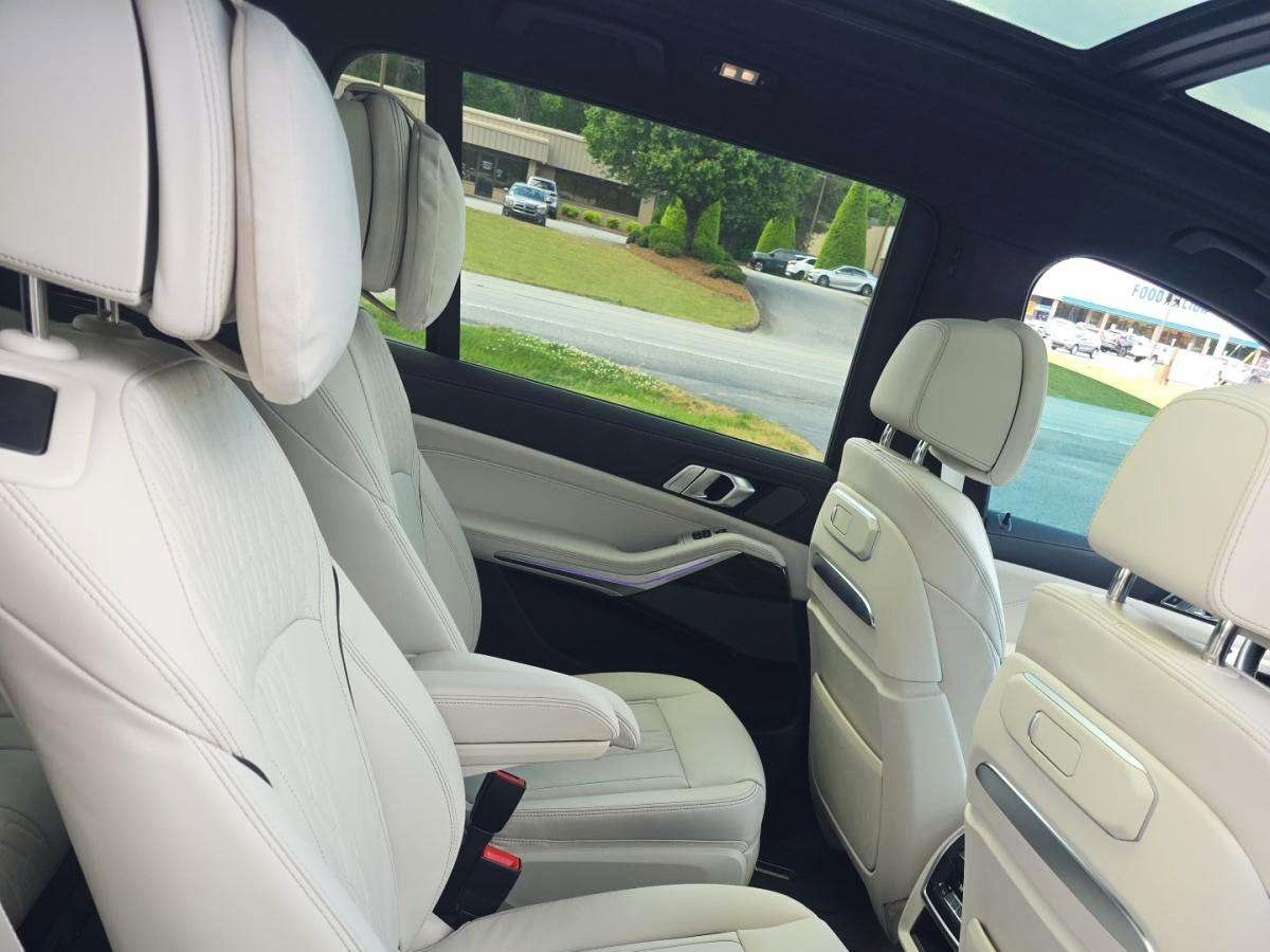 2026 BMW X7 xDrive40i Massage Seats Harman Kardon Sound Portland OR