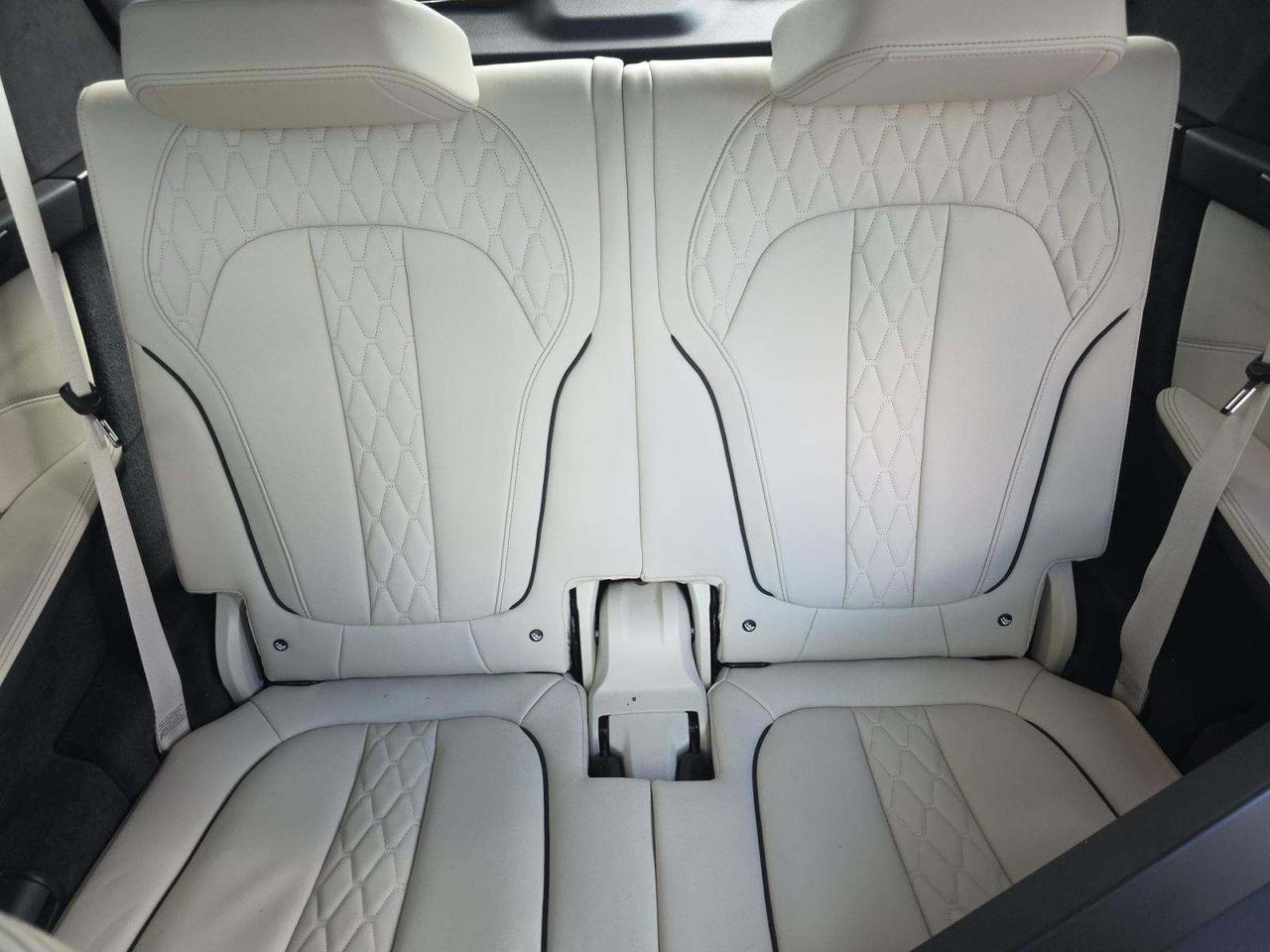 2026 BMW X7 xDrive40i Massage Seats Harman Kardon Sound Portland OR