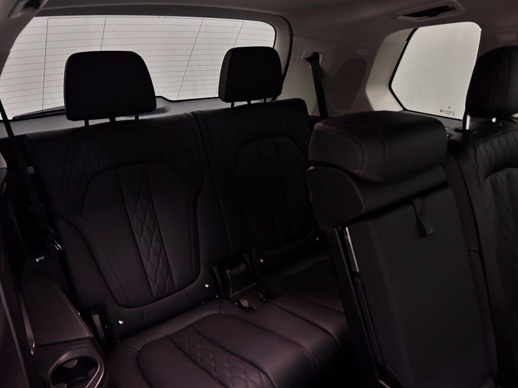 2026 BMW X7 xDrive40i Portland OR
