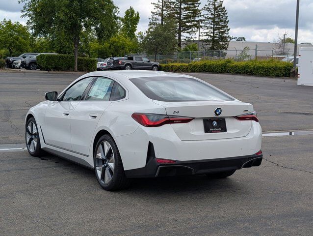 2026 BMW i4 xDrive40