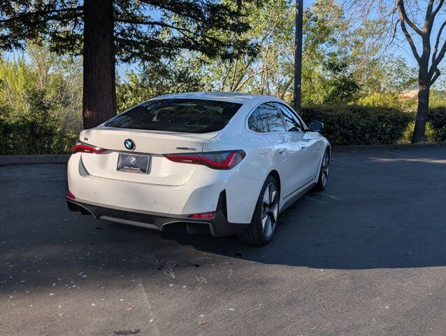 2026 BMW i4 xDrive40