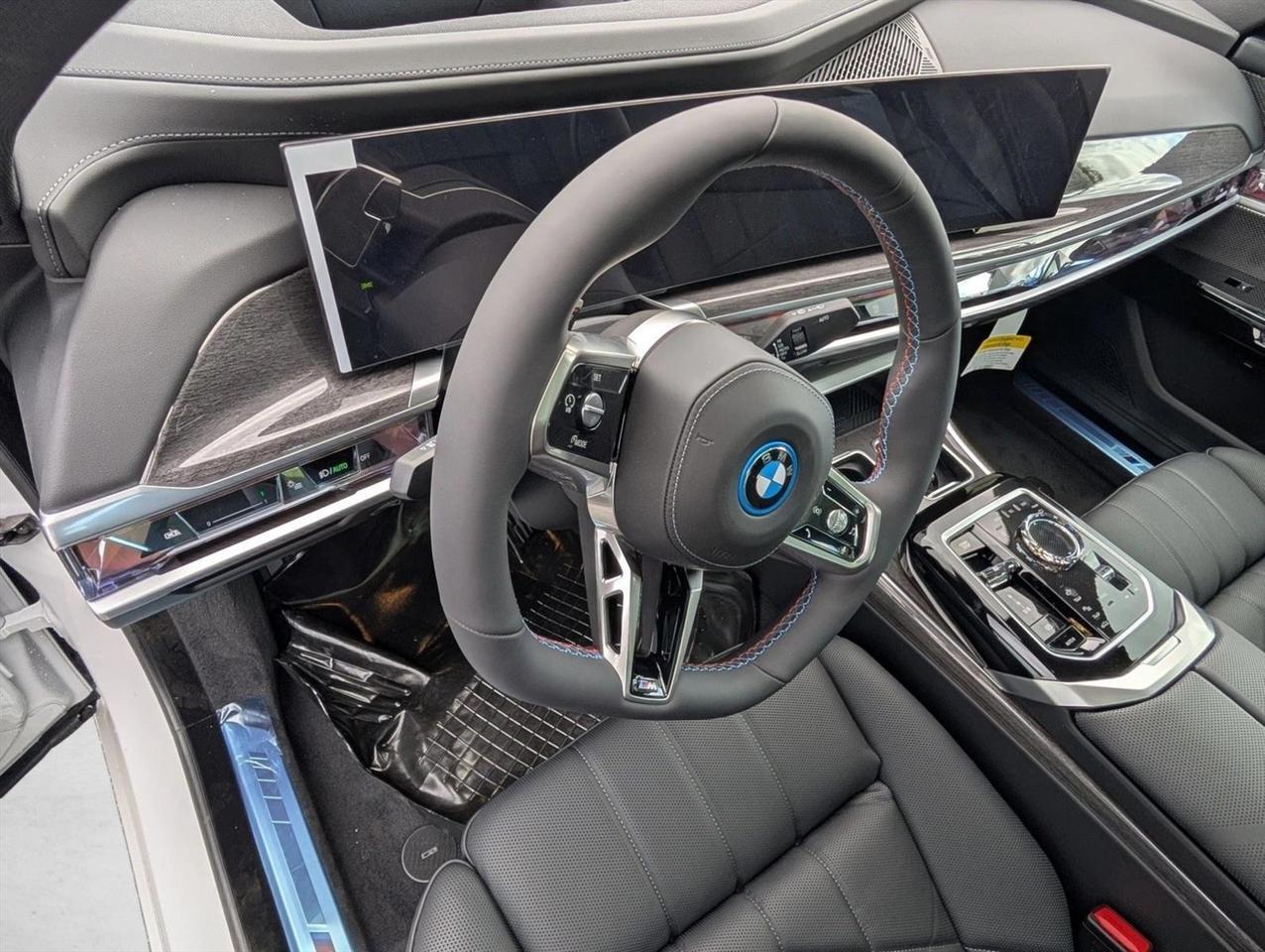 2026 BMW i7 M70