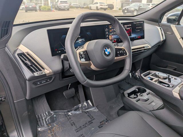 2026 BMW iX xDrive45