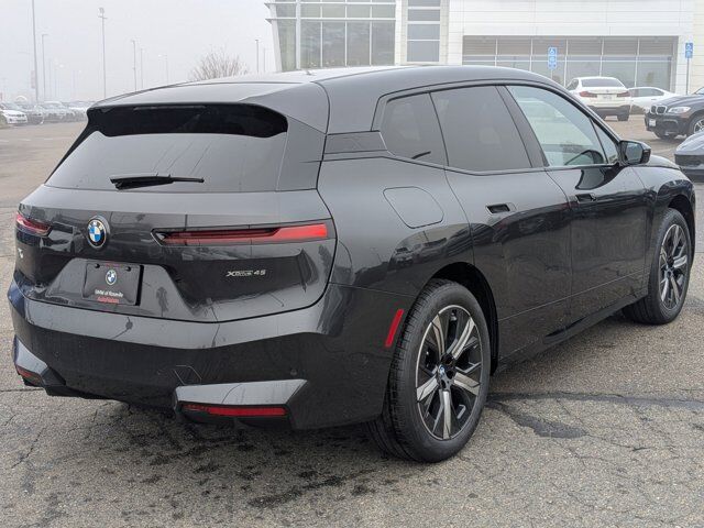 2026 BMW iX xDrive45