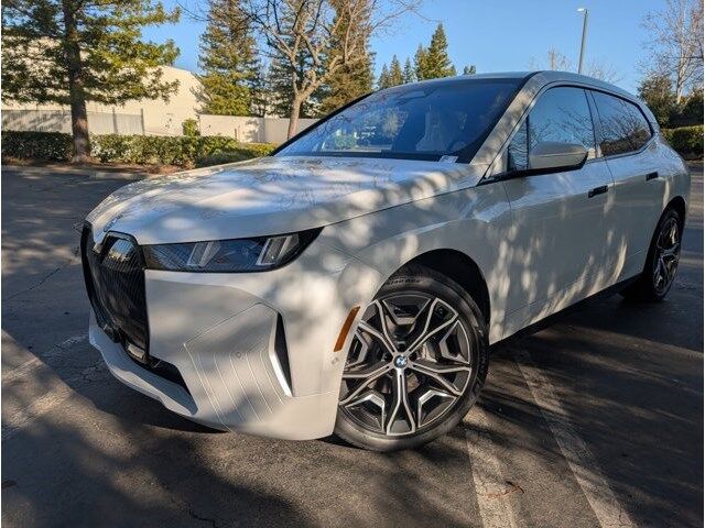 2026 BMW iX xDrive45